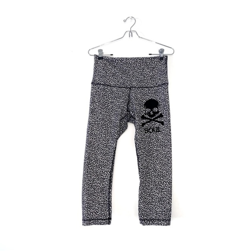 Lululemon Skull x Soulcycle Black & White Workout Leggings Women’s size 8
